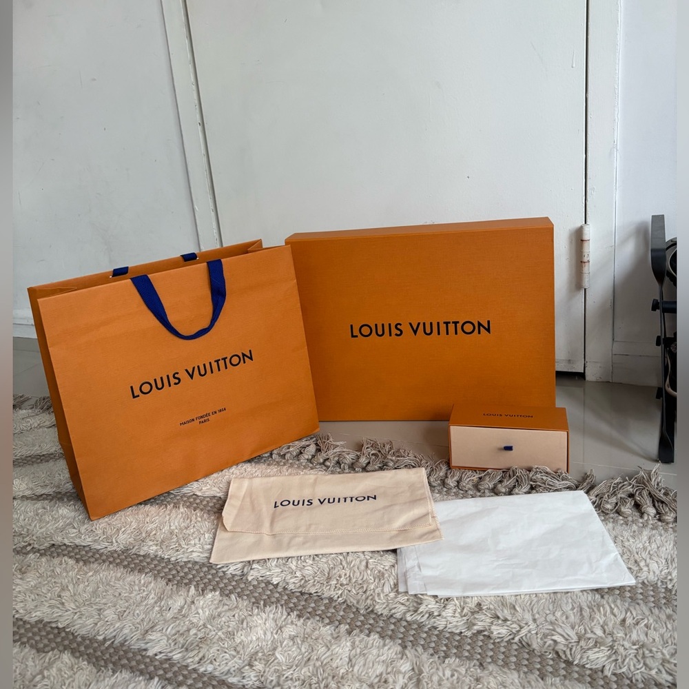 Authentic LV Louis Vuitton Empty Shopper Bag 2Box Ribbon wrapping paper dust bag